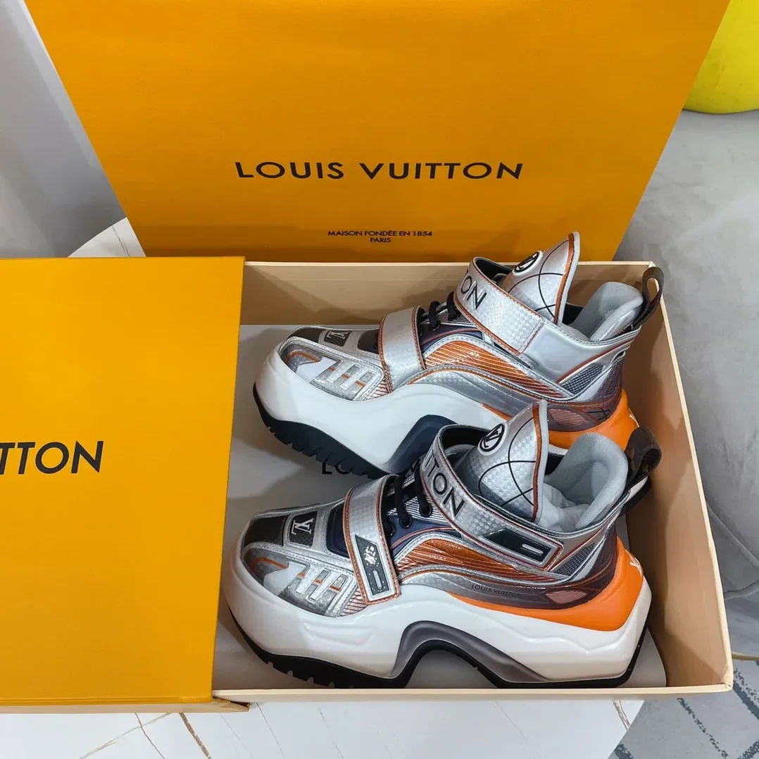 Louis Vuitton LV Archlight 2.0 Platform Sneaker Silver 1AB143 Louis Vuitton LV Archlight 2.0 Platform Sneaker Silver 1AB143