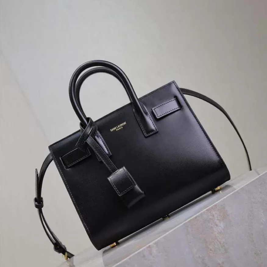 Saint Laurent YSL Sac De Jour in Smooth Leather for Women in Black Saint Laurent YSL Sac De Jour in Smooth Leather for Women in Black