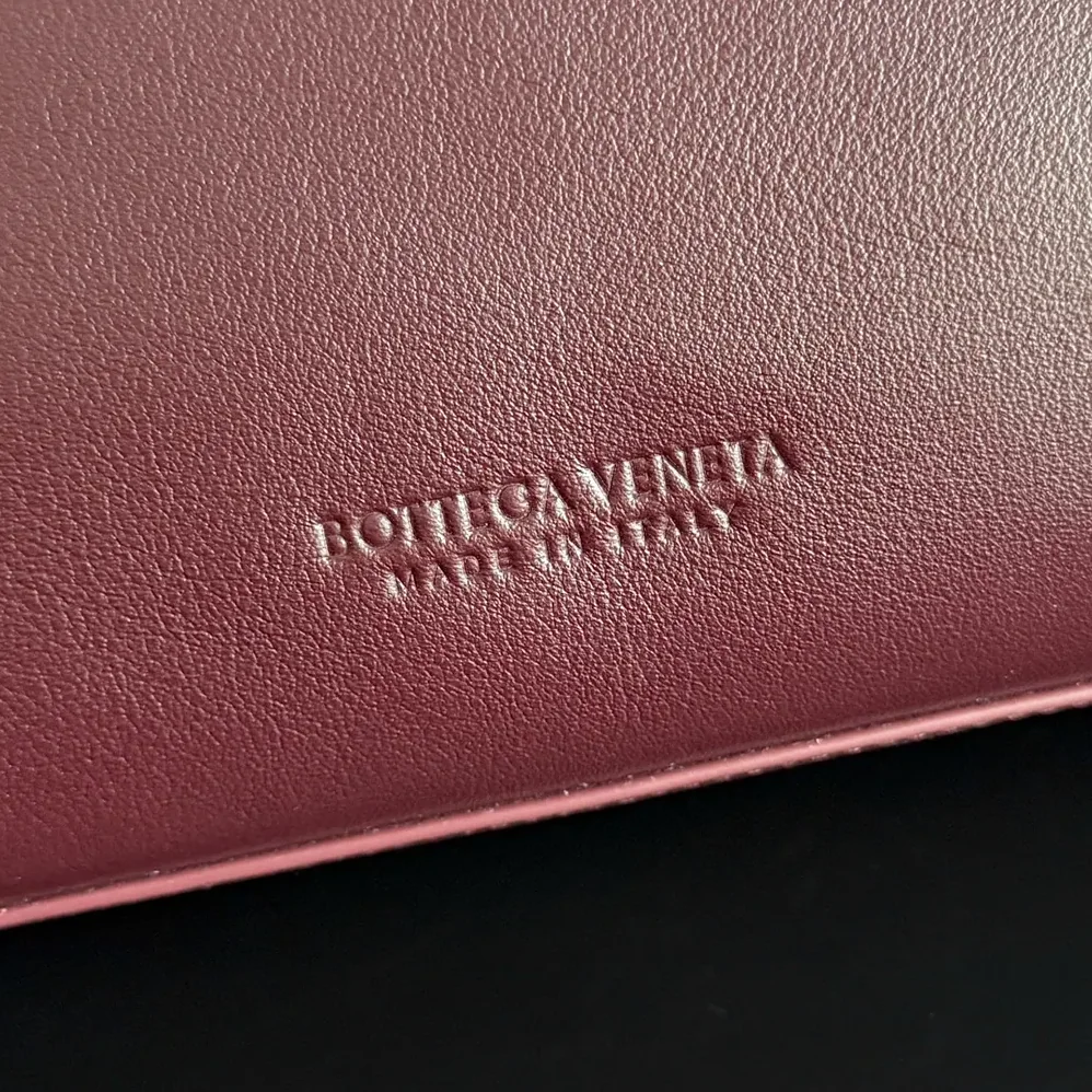 Bottega Veneta Medium Campana for Women in Barolo Bottega Veneta Medium Campana for Women in Barolo