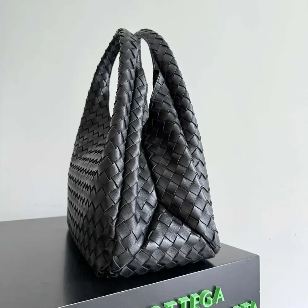 Bottega Veneta Medium Campana for Women in Black Bottega Veneta Medium Campana for Women in Black
