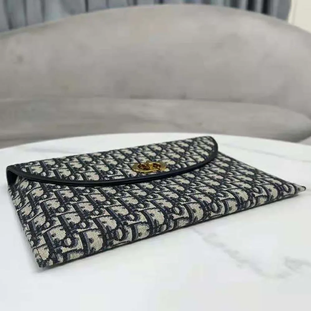 Dior 30 Montaigne Avenue Pouch with Flap Blue Dior Oblique Jacquard for Women Dior 30 Montaigne Avenue Pouch with Flap Blue Dior Oblique Jacquard for Women