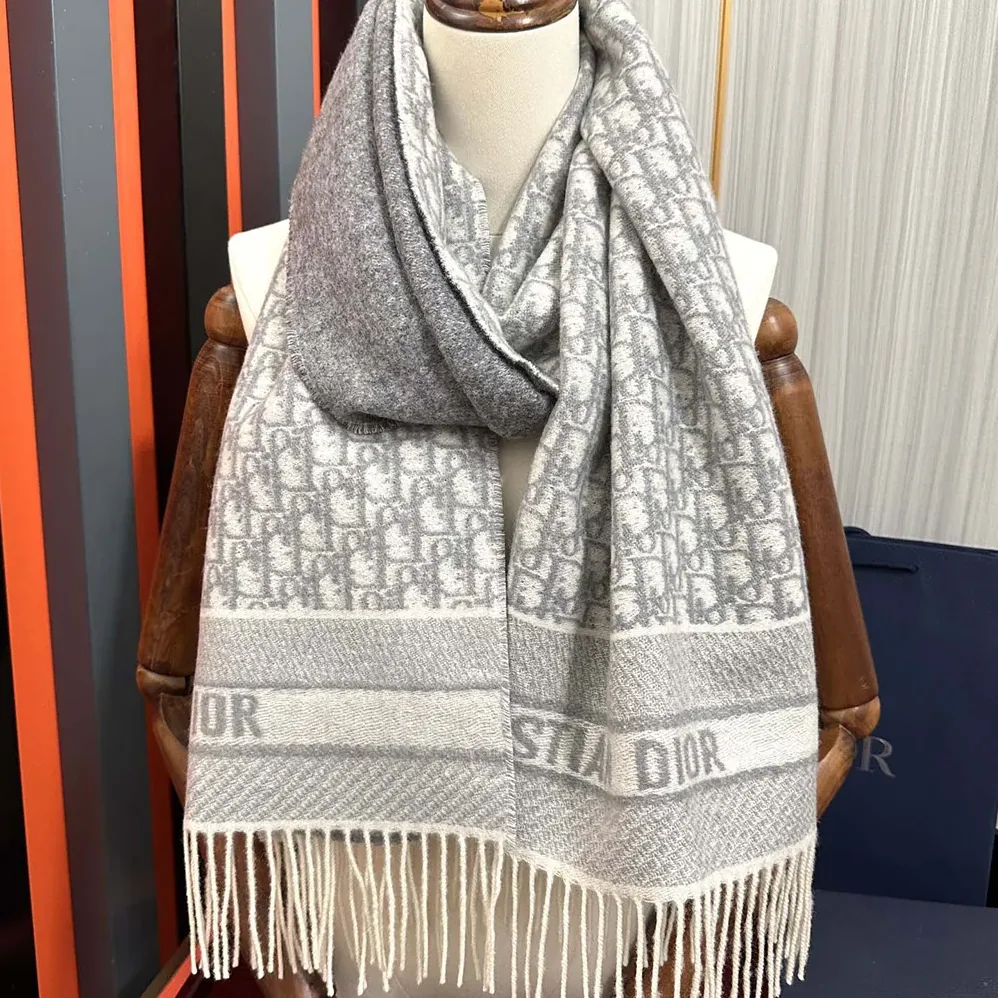 Dior Oblique Scarf Ecru and Gray Cashmere for Unisex Dior Oblique Scarf Ecru and Gray Cashmere for Unisex