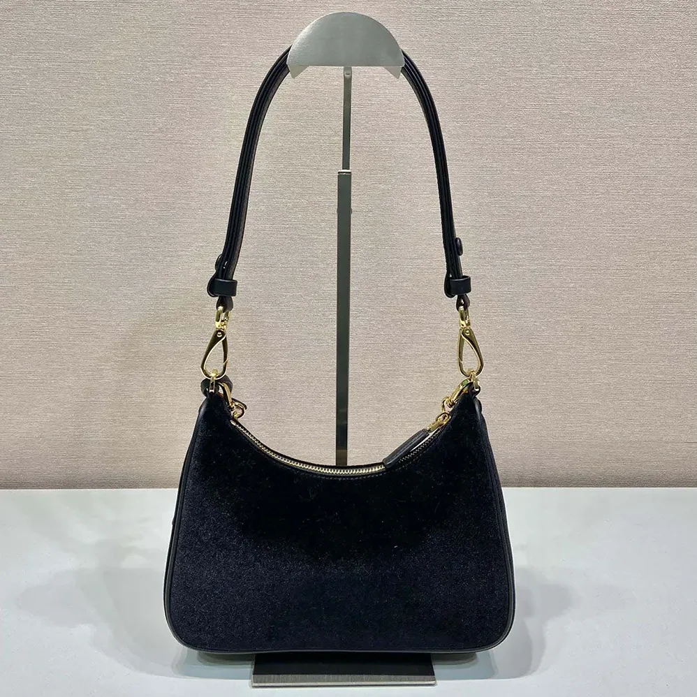 Prada Re-Edition Velvet Mini-bag for Women in Black