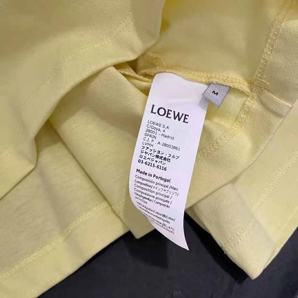 Loewe Cropped Anagram T-shirt in Cotton for Women in Yellow