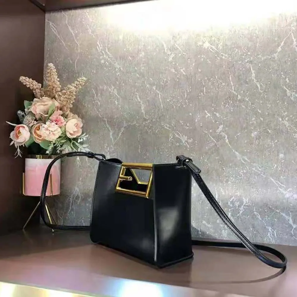 Fendi Way Small Made of Camellia-Colored Leather Bag for Women in Black Fendi Way Small Made of Camellia-Colored Leather Bag for Women in Black
