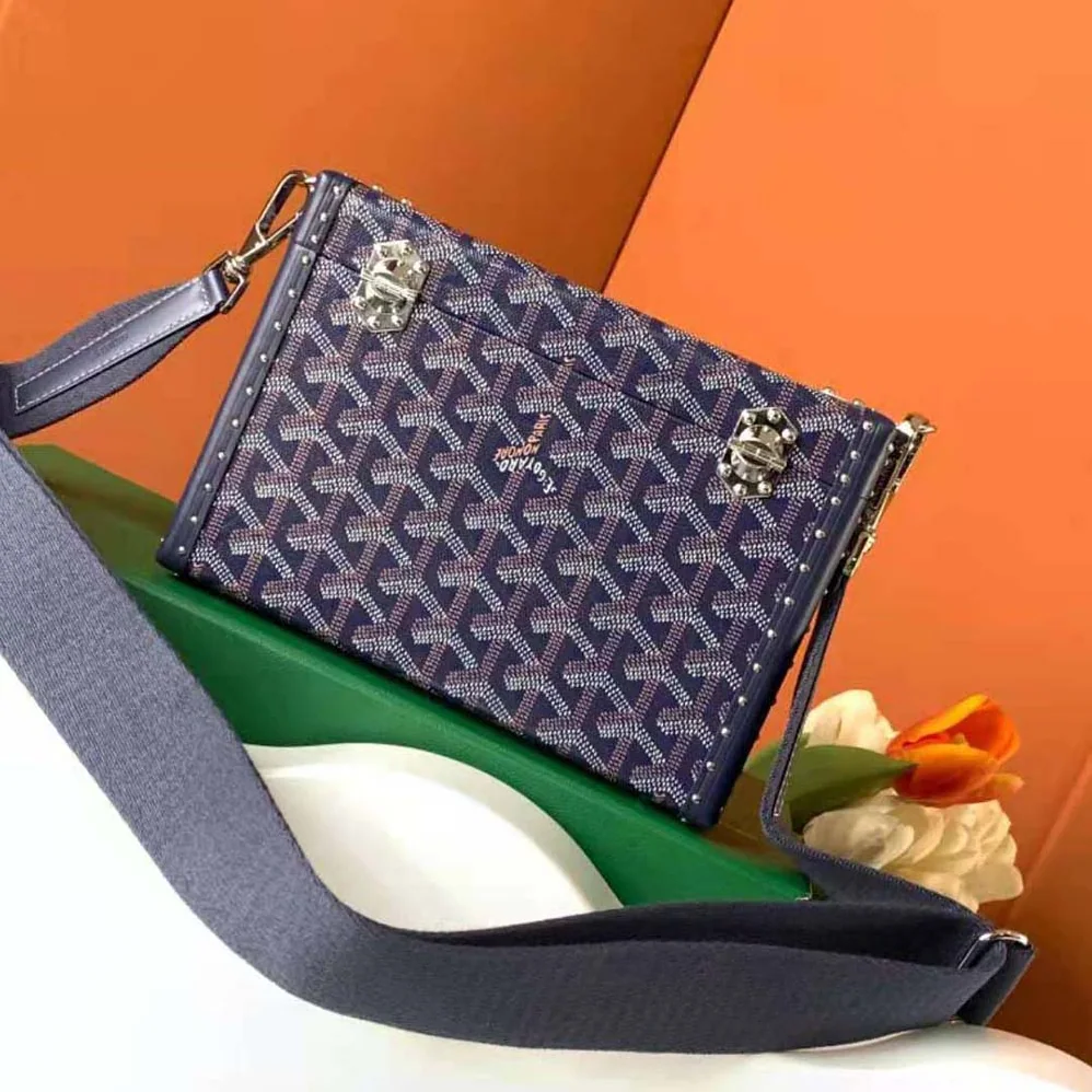 Goyard Cassette Trunk Bag in Goyardine Canvas & Clamecy Cowhide for Women in Navy Goyard Cassette Trunk Bag in Goyardine Canvas & Clamecy Cowhide for Women in Navy
