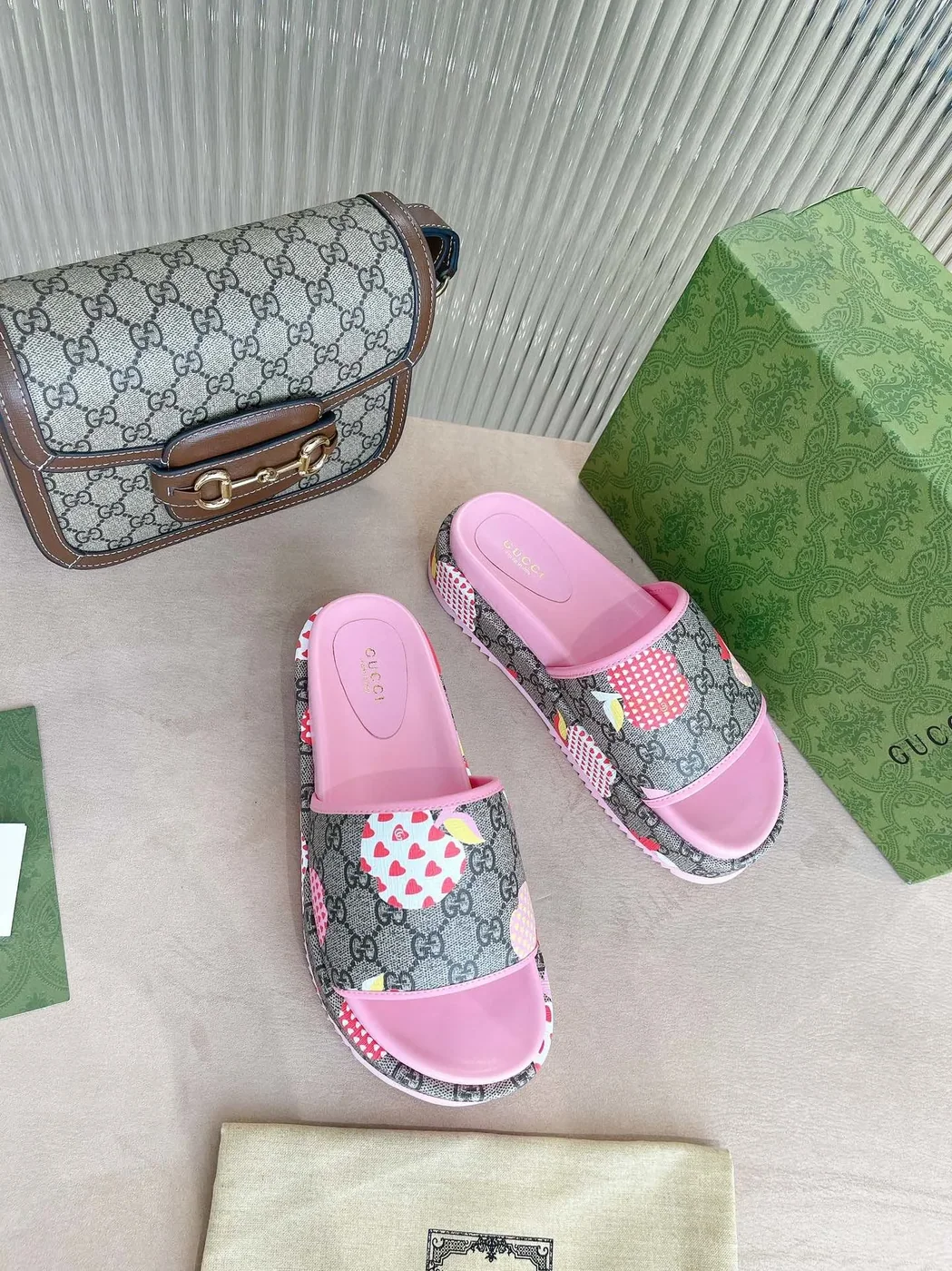 Gucci GG Blooms Supreme Floral Slide Sandal By Canvas Fabric Pink