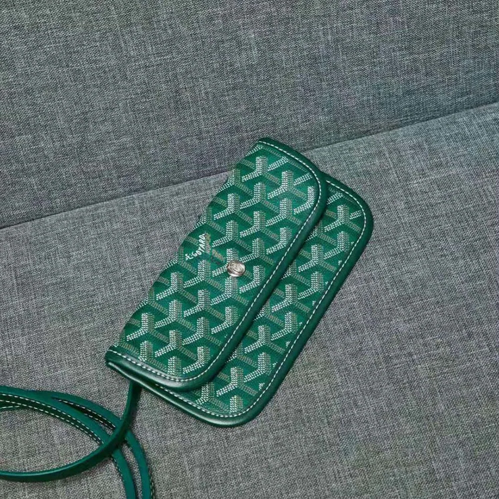 Goyard Sac Artois MM in Goyardine Canvas & Chevroches Calfskin for Women in Green Goyard Sac Artois MM in Goyardine Canvas & Chevroches Calfskin for Women in Green