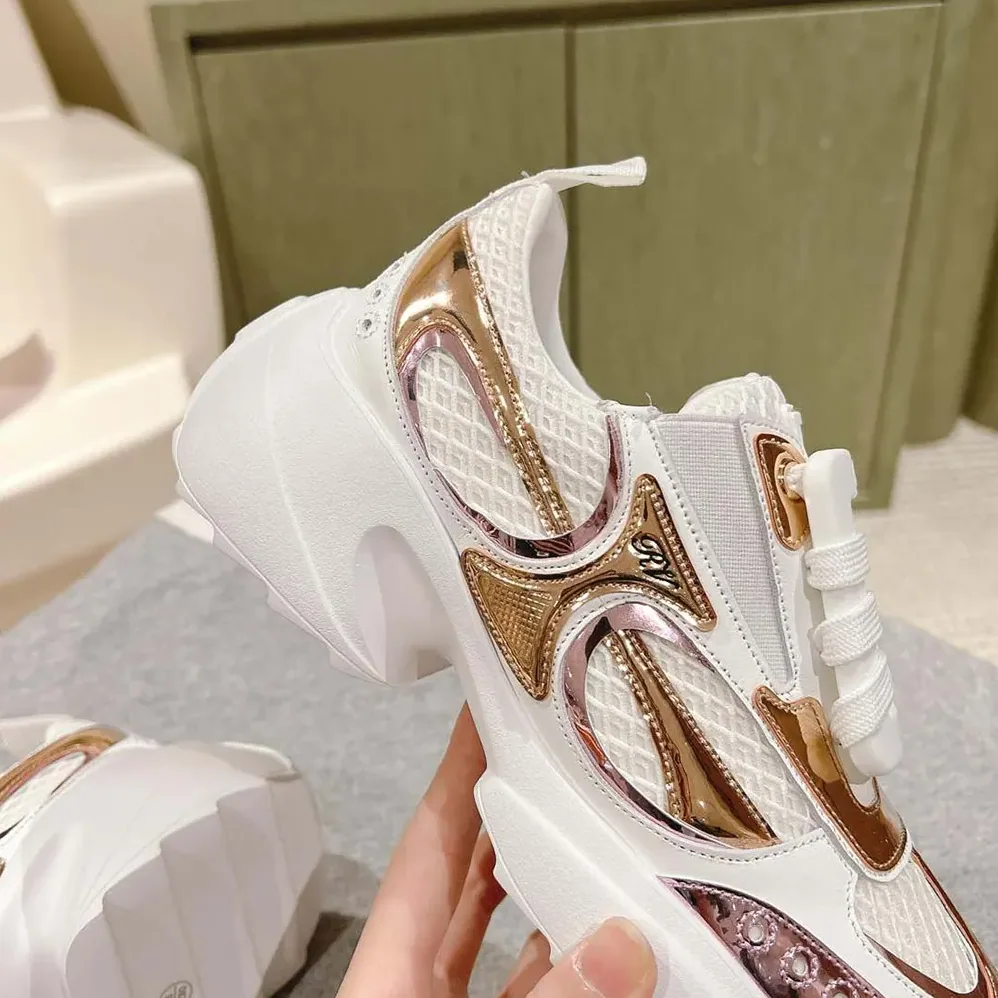 Roger Vivier Viv' on the Run Sneakers in Leather and Fabric for Women in Pink Roger Vivier Viv' on the Run Sneakers in Leather and Fabric for Women in Pink