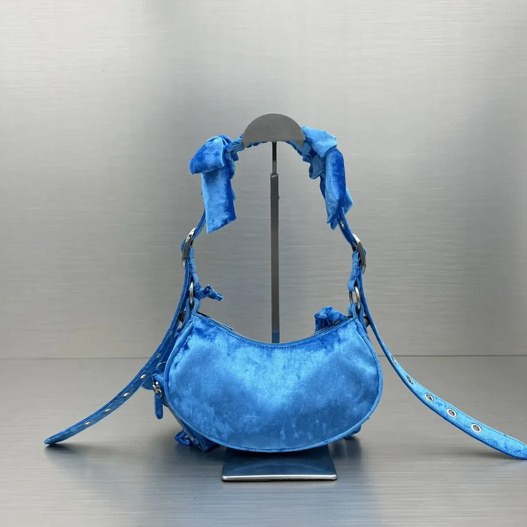 Balenciaga Le Cagole XS Shoulder Bag Blue /