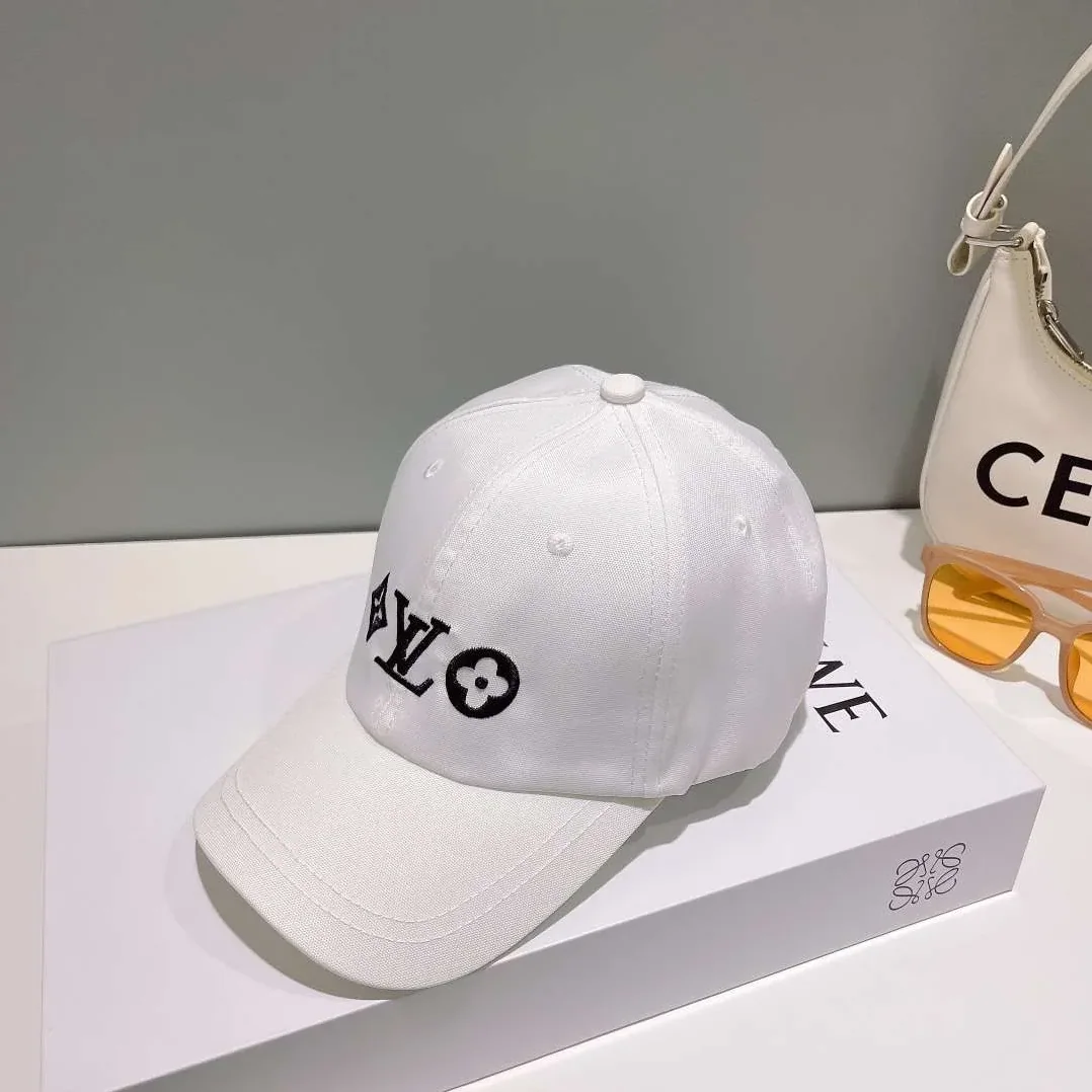 Louis Vuitton Baseball Cap White Louis Vuitton Baseball Cap White