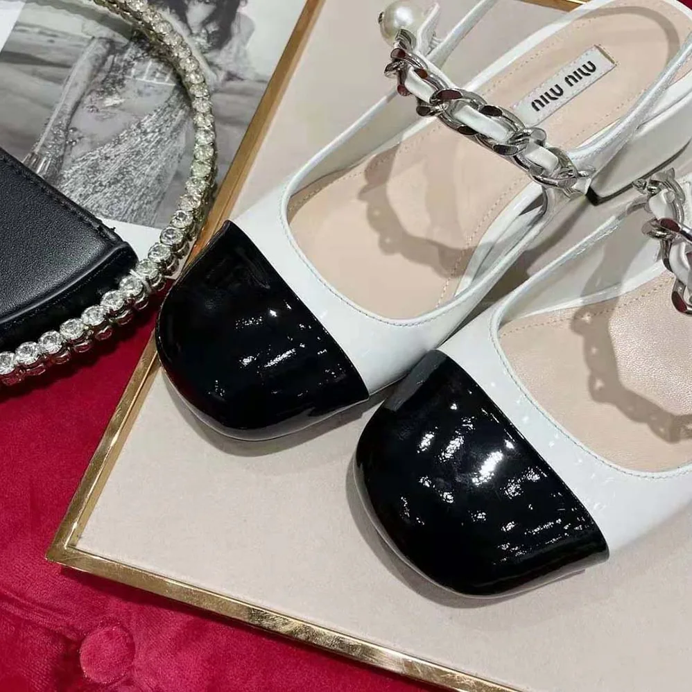 Miu Miu Patent Leather Pumps in 35mm Heel for Women in White Miu Miu Patent Leather Pumps in 35mm Heel for Women in White