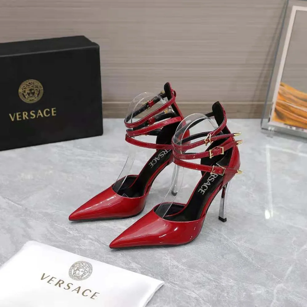 Versace Pin-Point Pumps in Calf Leather for Women in Maroon Versace Pin-Point Pumps in Calf Leather for Women in Maroon