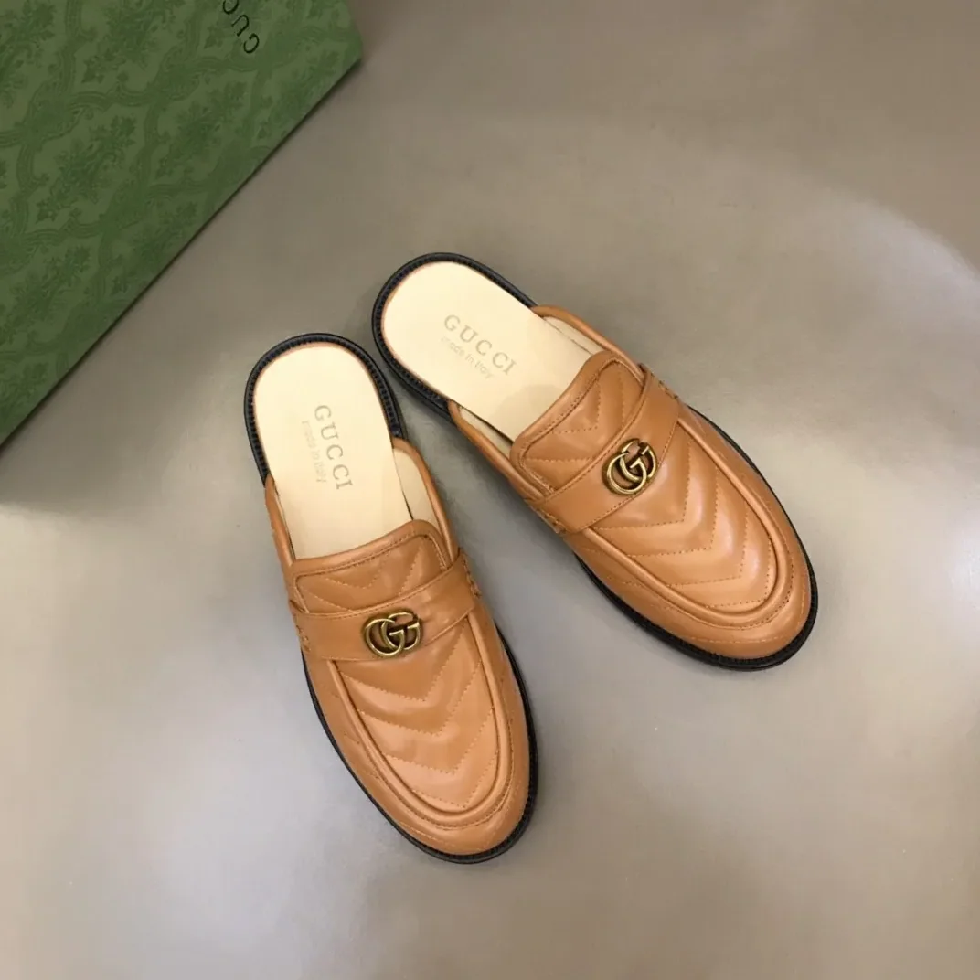 Gucci Slipper With Interlocking G Green Gucci Slipper With Interlocking G Green