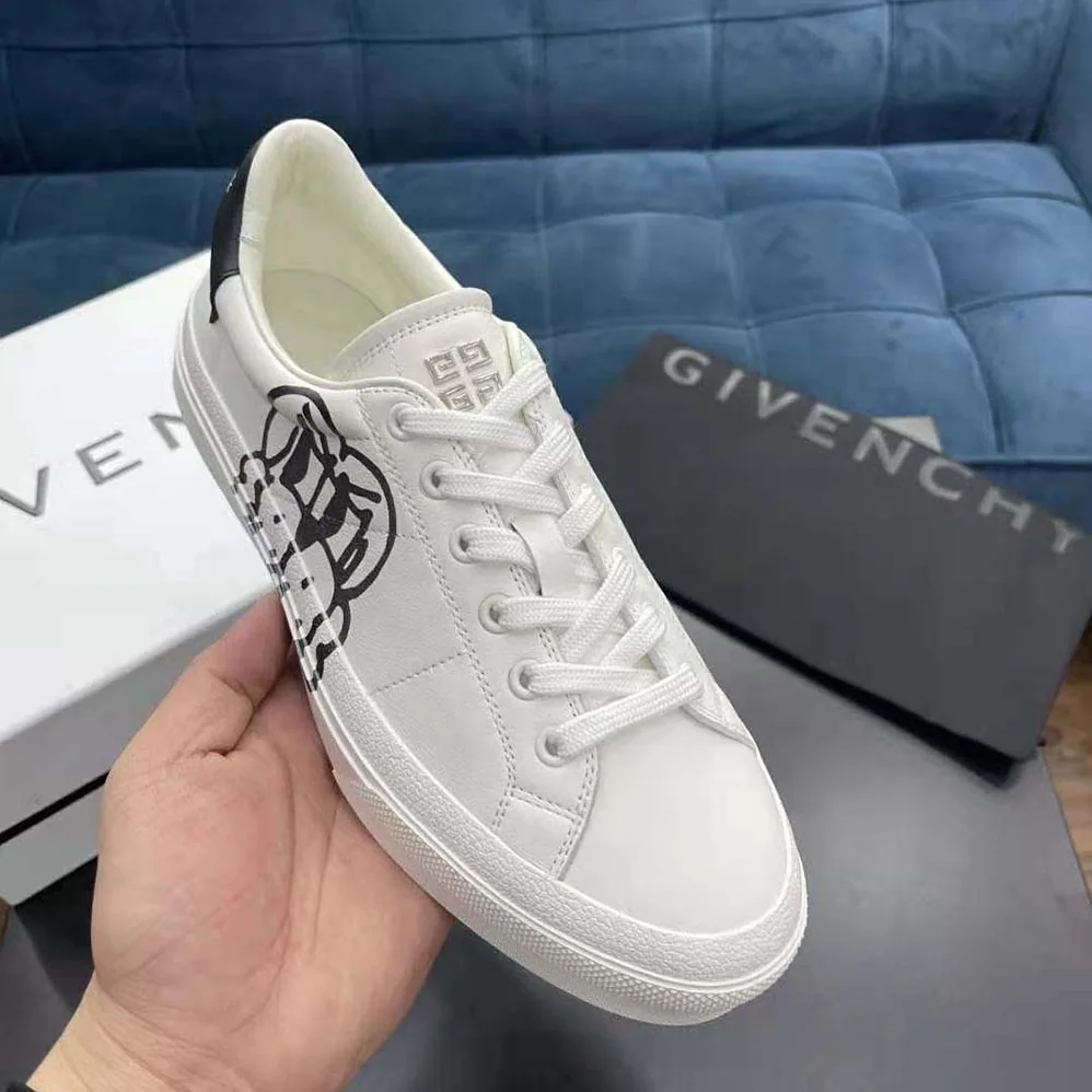 Givenchy Sneakers City Sport in Leather with Tag Effect Dog Print for Men in White