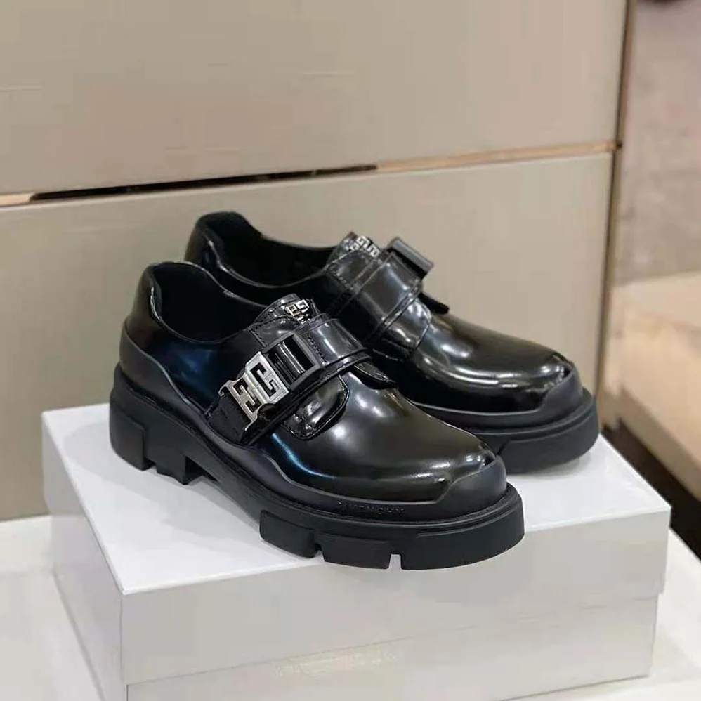 Givenchy Terra Derbies in Leather for Men in Black