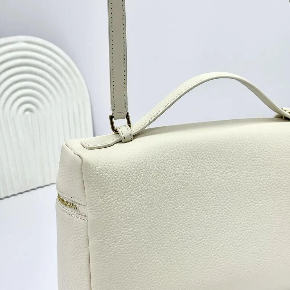 Loro Piana Extra Pocket L27 for Women in White Loro Piana Extra Pocket L27 for Women in White