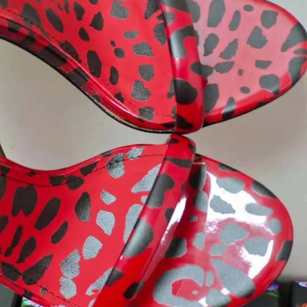 Dolce Gabbana D&G Sandals in Red Leopard for Women in Print Patent Leather