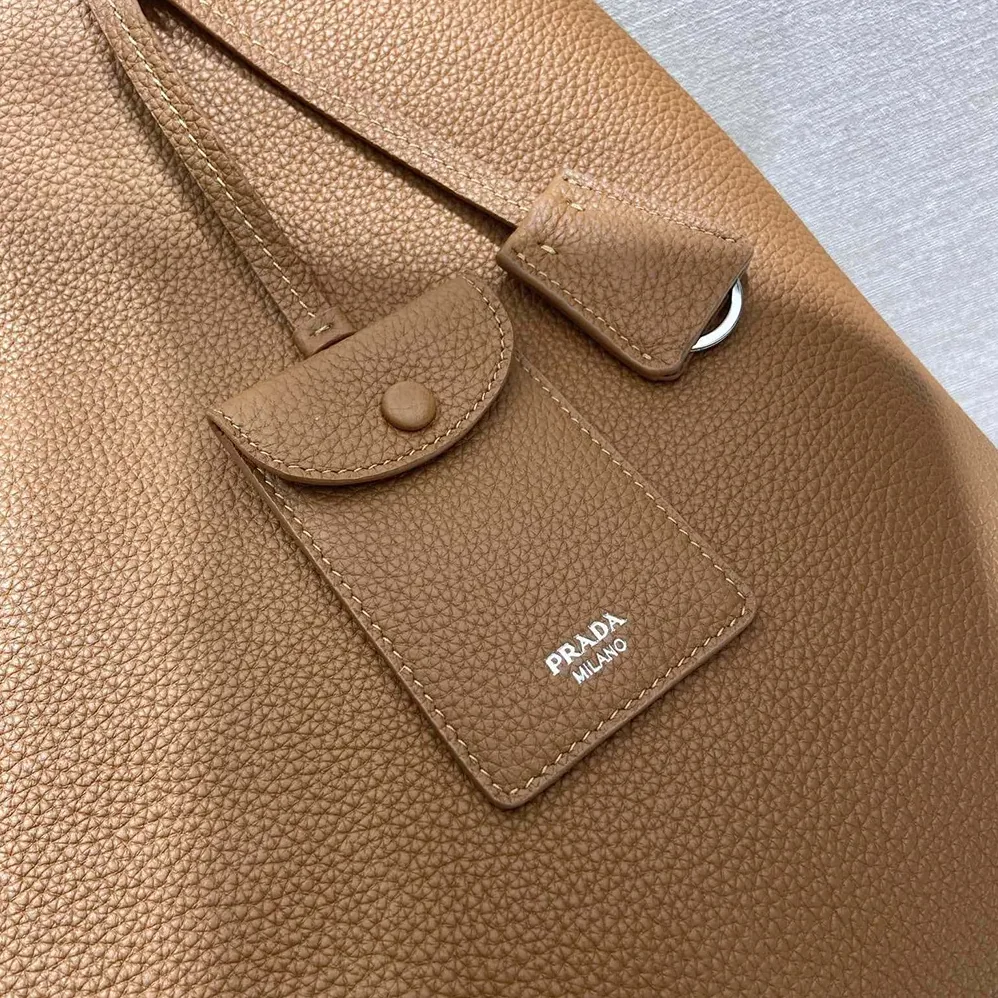 Prada Leather Tote for Unisex in Brown Prada Leather Tote for Unisex in Brown