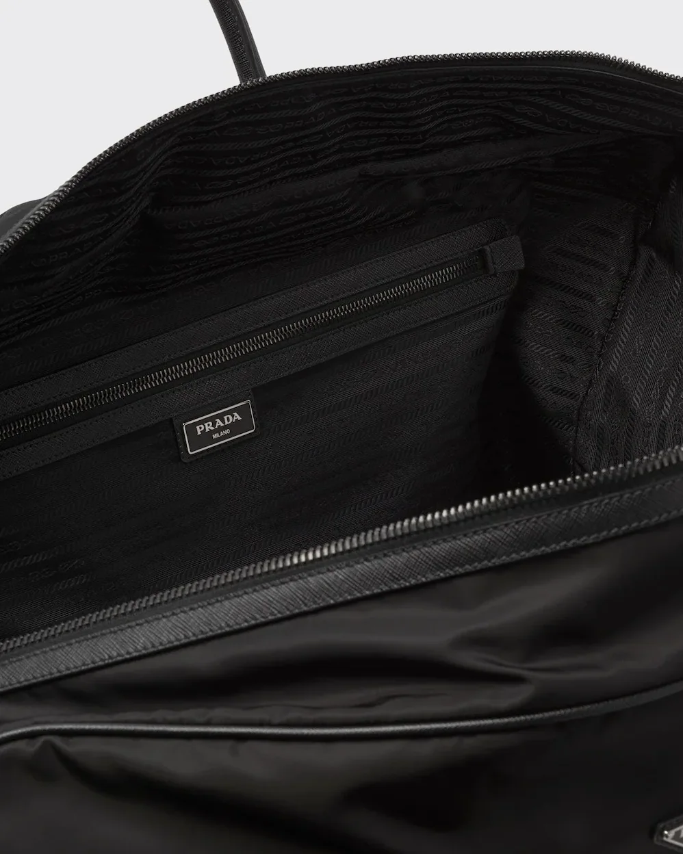 Prada Re-Nylon And Leather Duffle Bag / 2VC013_2DMH_F0002_V_SOO Prada Re-Nylon And Leather Duffle Bag / 2VC013_2DMH_F0002_V_SOO