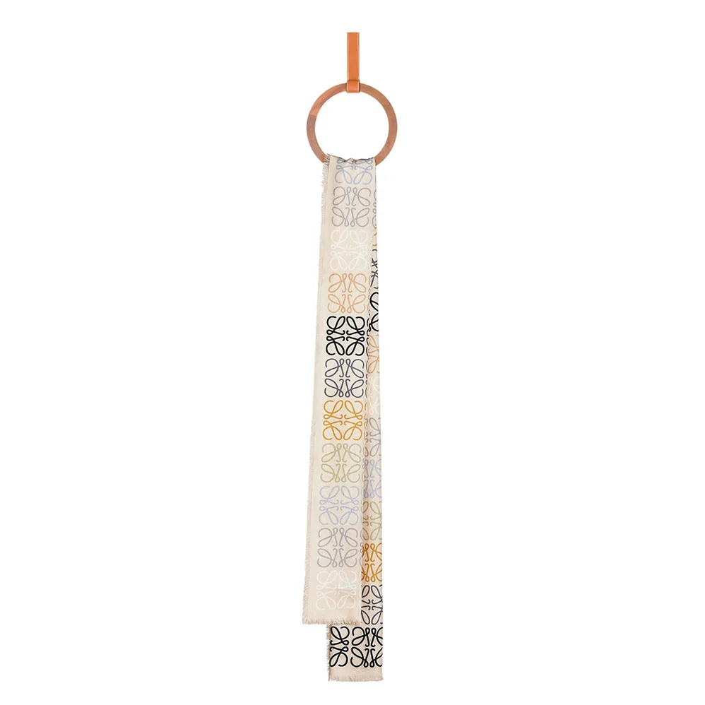 Loewe Anagram Lines Scarf in Wool and Cashmere for Women in White Loewe Anagram Lines Scarf in Wool and Cashmere for Women in White