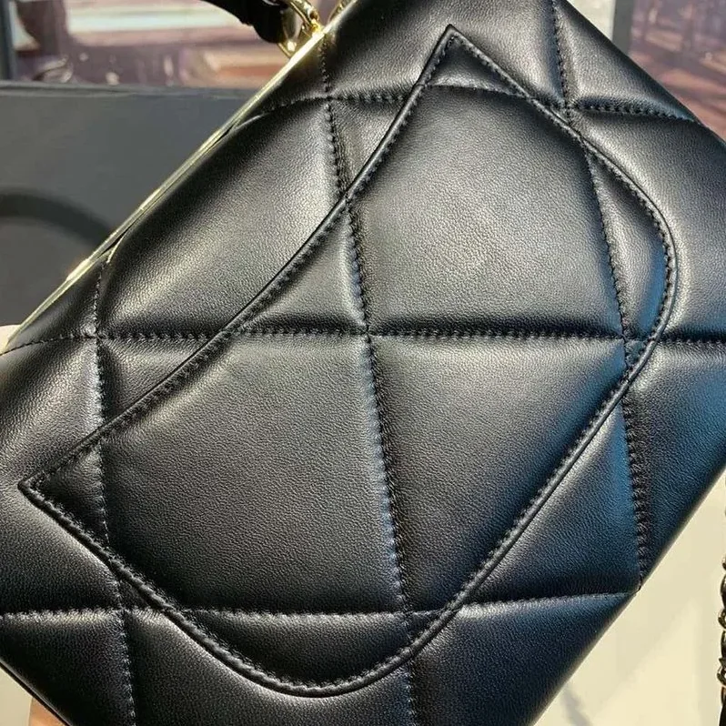 Chanel CC Shoulder Bag in Black Gold Hardware Chanel CC Shoulder Bag in Black Gold Hardware