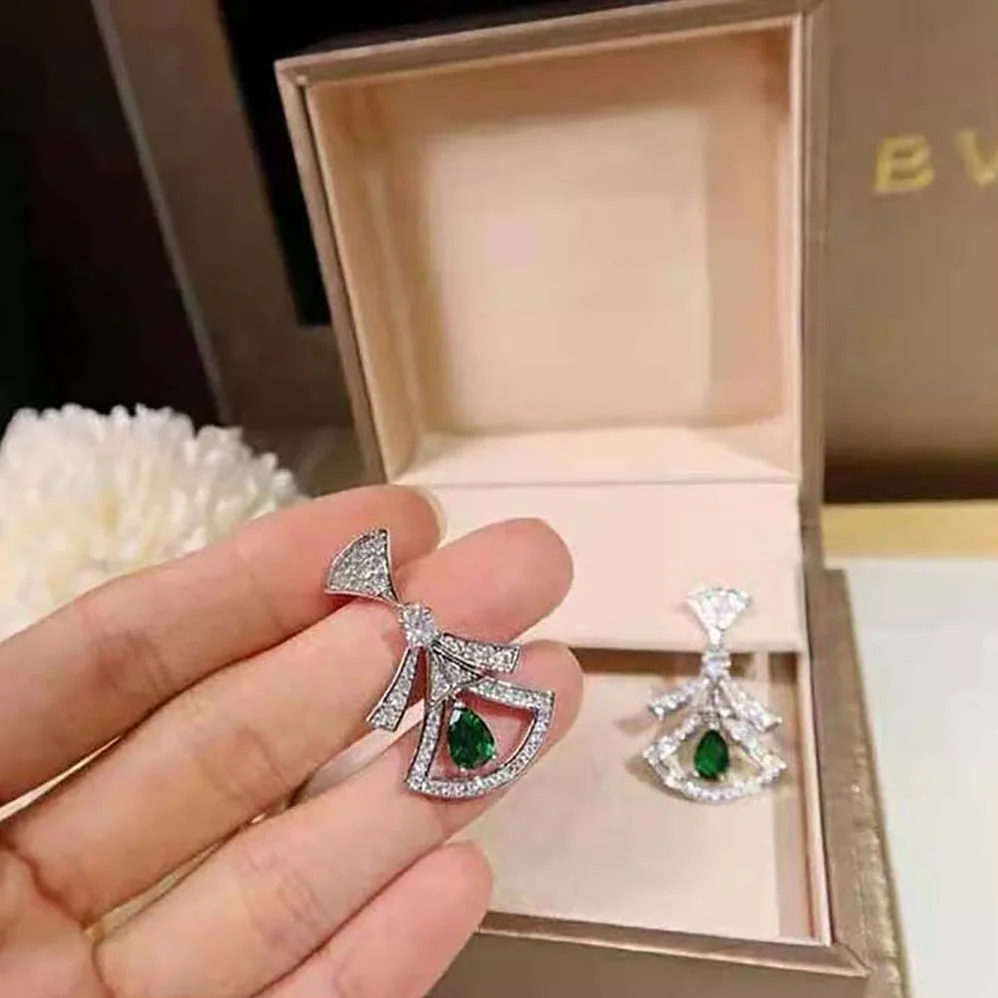 Bvlgari Divas Dream 18 KT White Gold Openwork Earrings for Women
