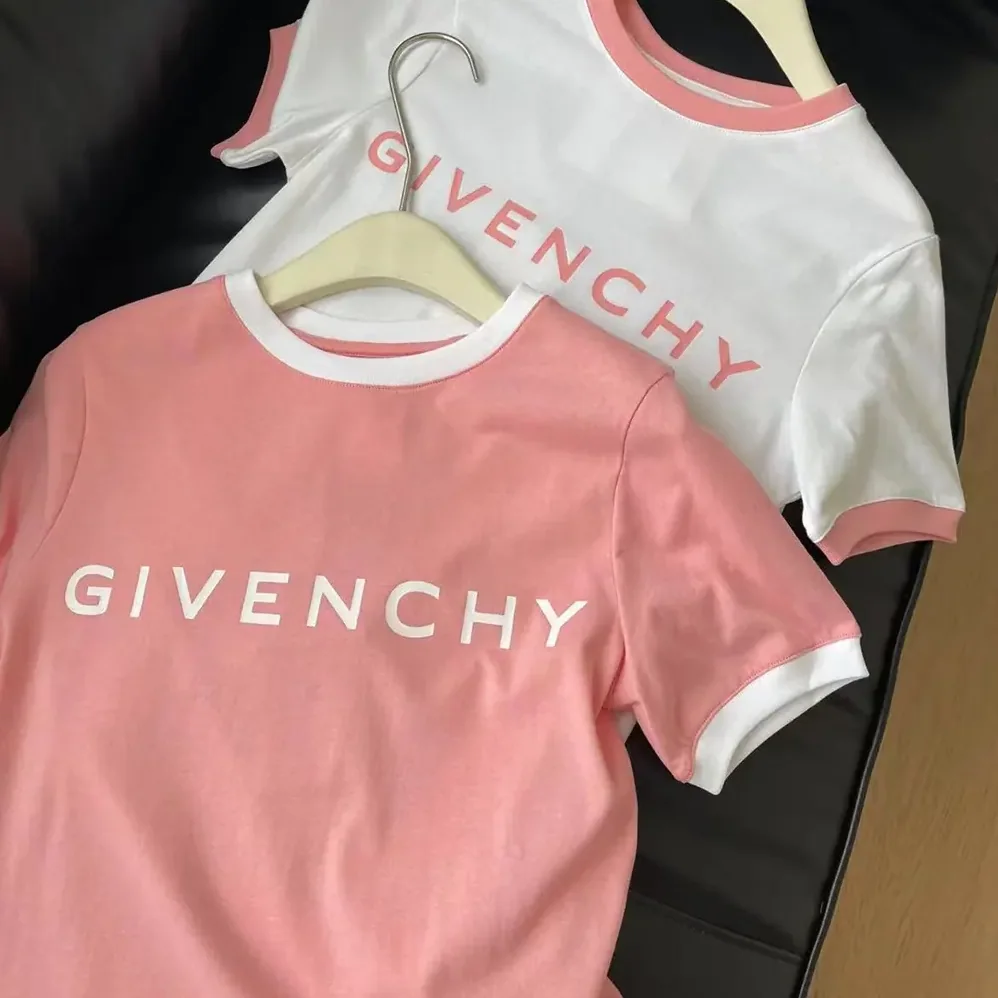 Givenchy Archetype Slim Fit T-shirt in Cotton for Women in Pink/White