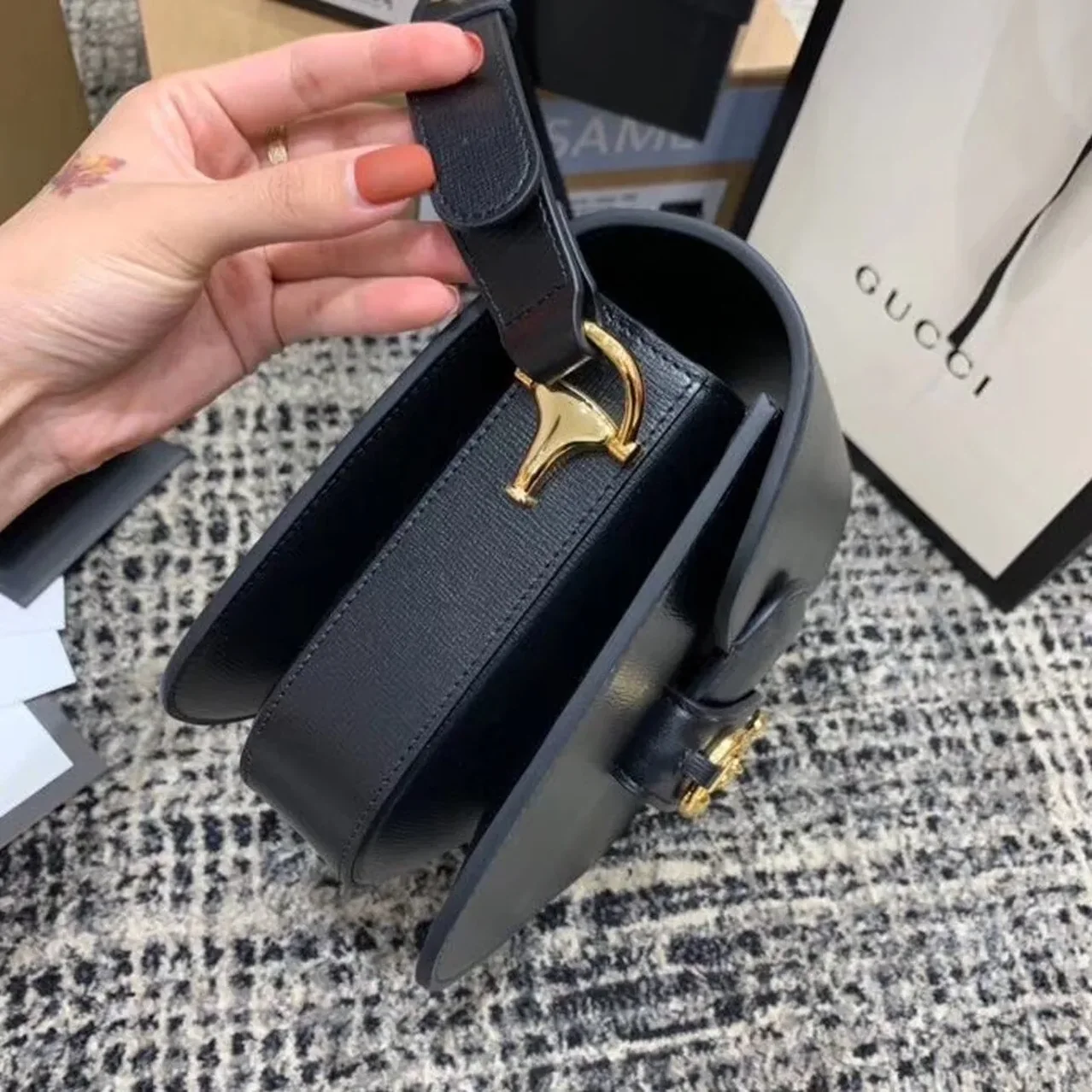 Gucci Horsebit 1955 Shoulder Bag Black Textured With A Vintage Effect / GG