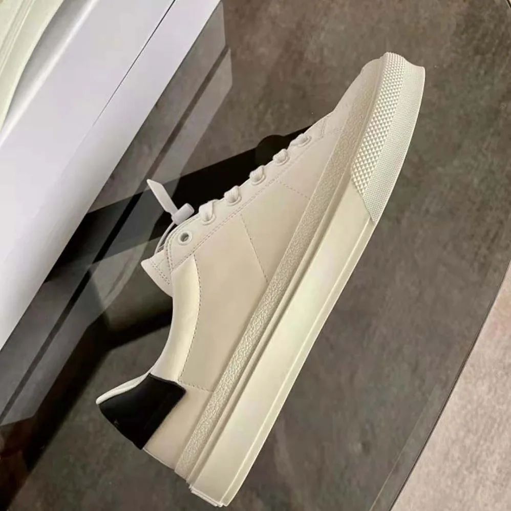 Givenchy Sneakers City Sport in Two Tone Leather for Men in White Givenchy Sneakers City Sport in Two Tone Leather for Men in White