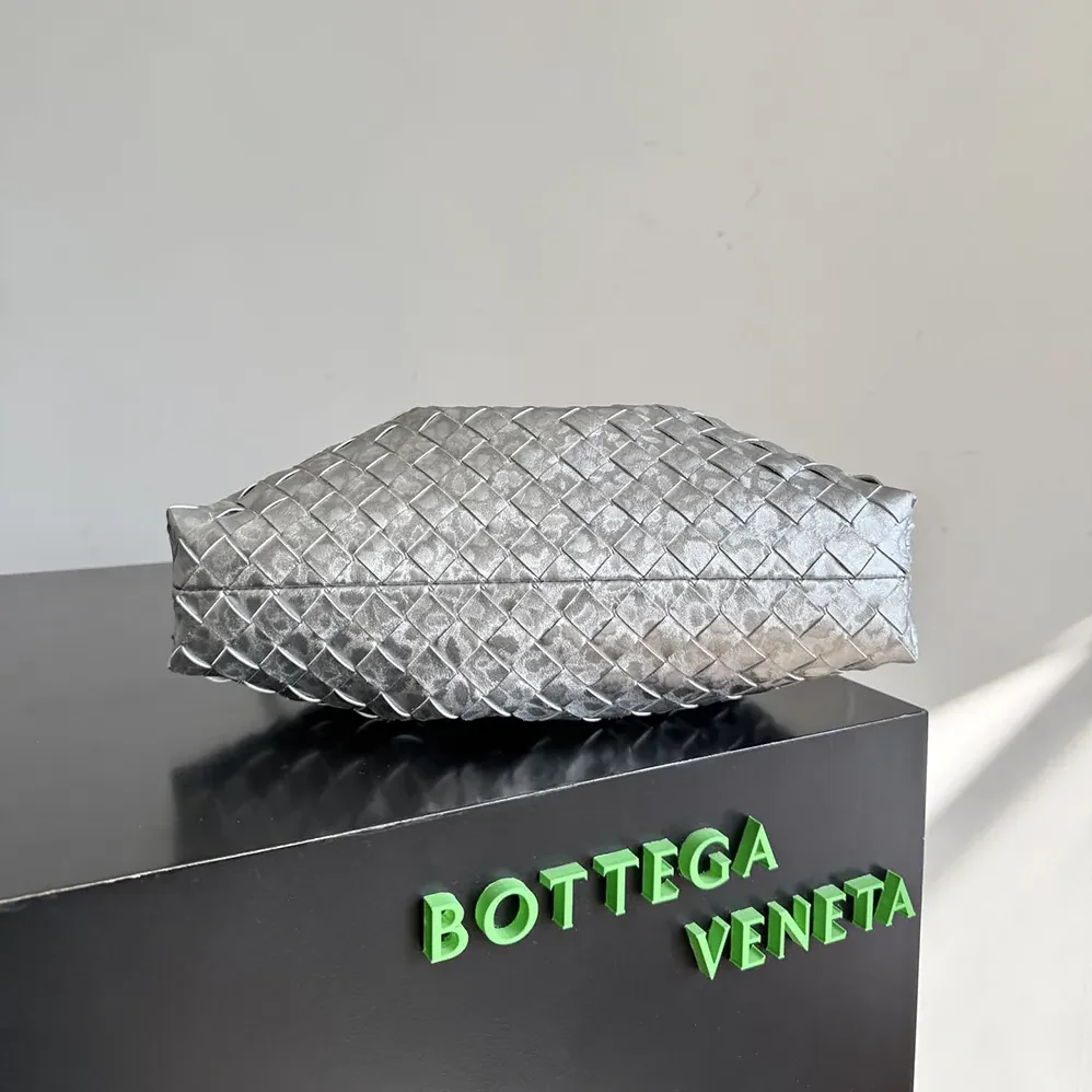 Bottega Veneta Dustbag Notte for Women in Silver Bottega Veneta Dustbag Notte for Women in Silver