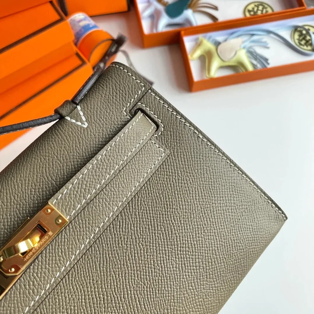 Hermes Kelly Pochette Top Handle Bag in Etoupe Epsom Gold Hardware Hermes Kelly Pochette Top Handle Bag in Etoupe Epsom Gold Hardware