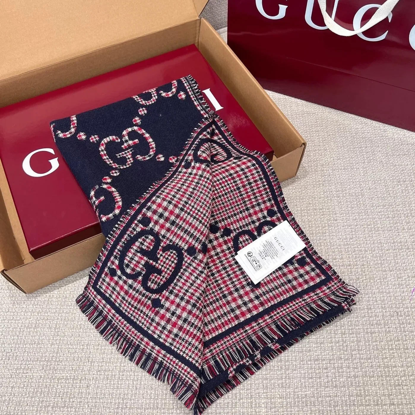 Gucci GG Scarf Navy And Red / Gucci GG Scarf Navy And Red /