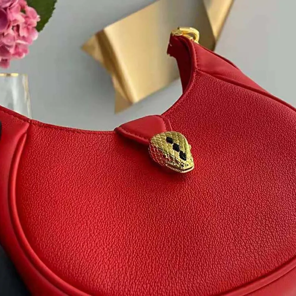 Bvlgari Serpenti Ellipse Crossbody Bag in Calf Leather for Women in Red Bvlgari Serpenti Ellipse Crossbody Bag in Calf Leather for Women in Red