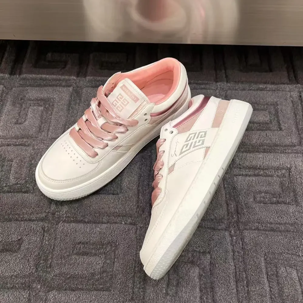 Givenchy G Move Sneakers in Mixed Leathers for Women in Pink