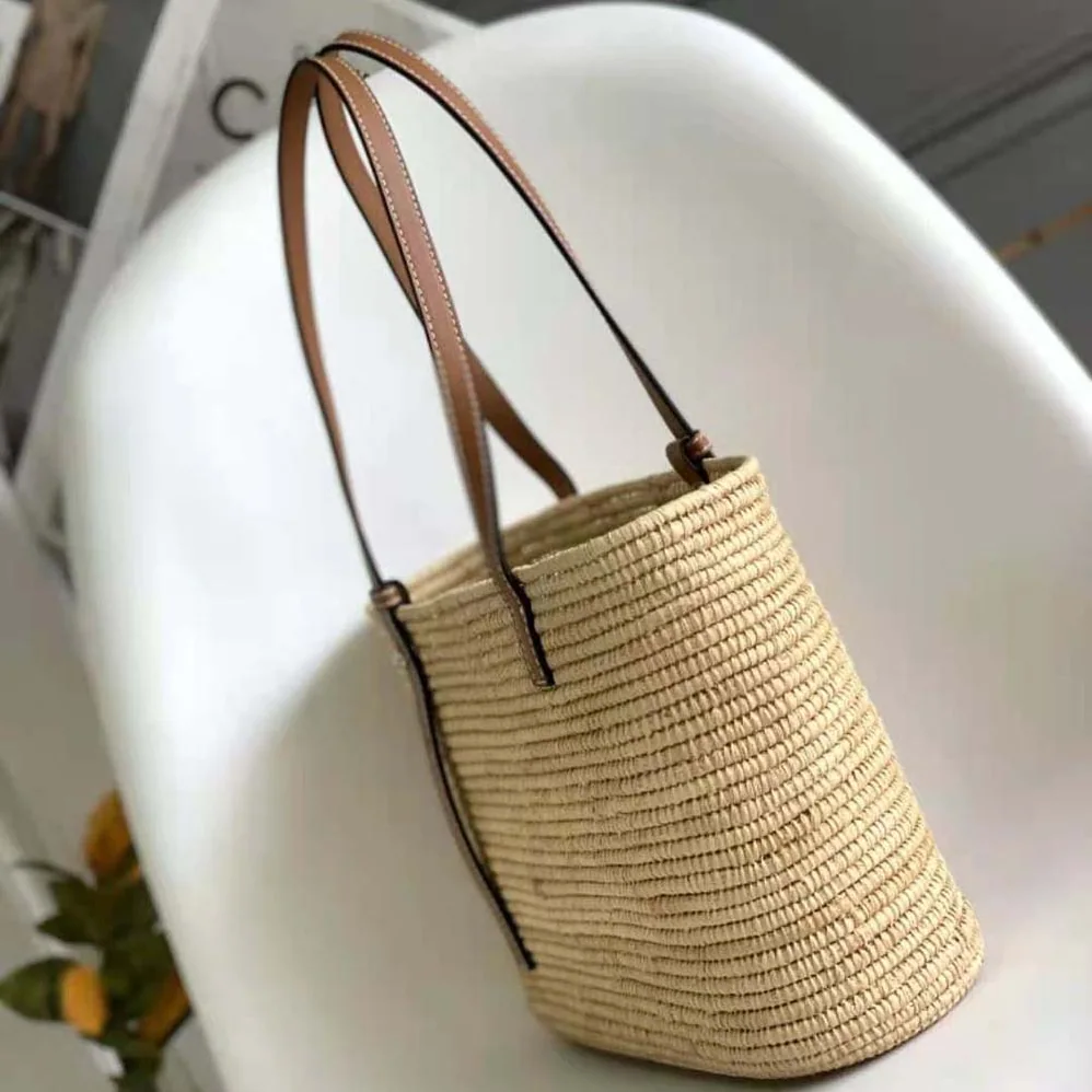 Loewe Small Square Basket Bag in Raffia and Calfskin for Women in Brown Loewe Small Square Basket Bag in Raffia and Calfskin for Women in Brown