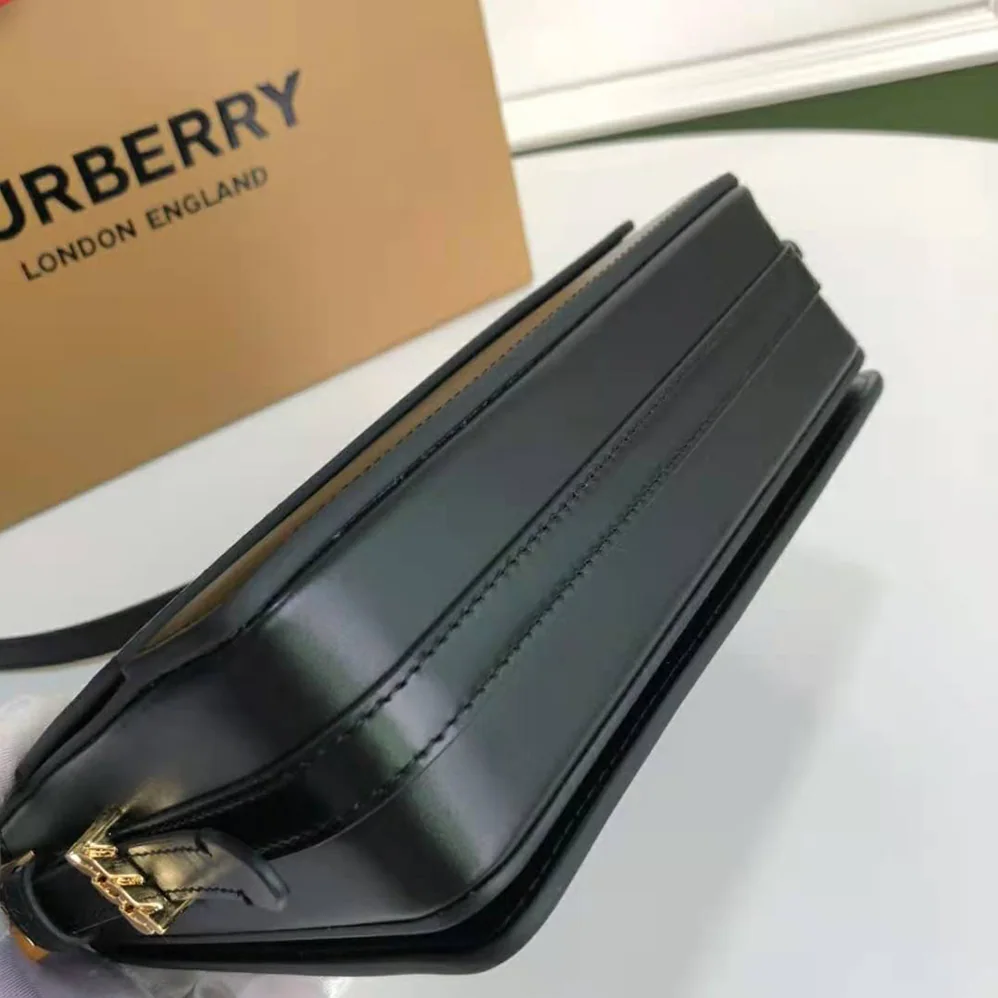 Burberry Small Two-tone Leather Grace Bag for Women in Black