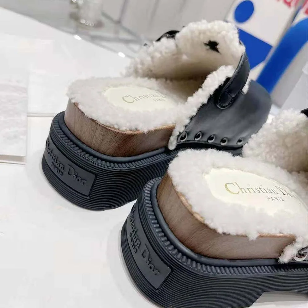 Dior Diorquake Clog Black Calfskin and White Shearling for Women