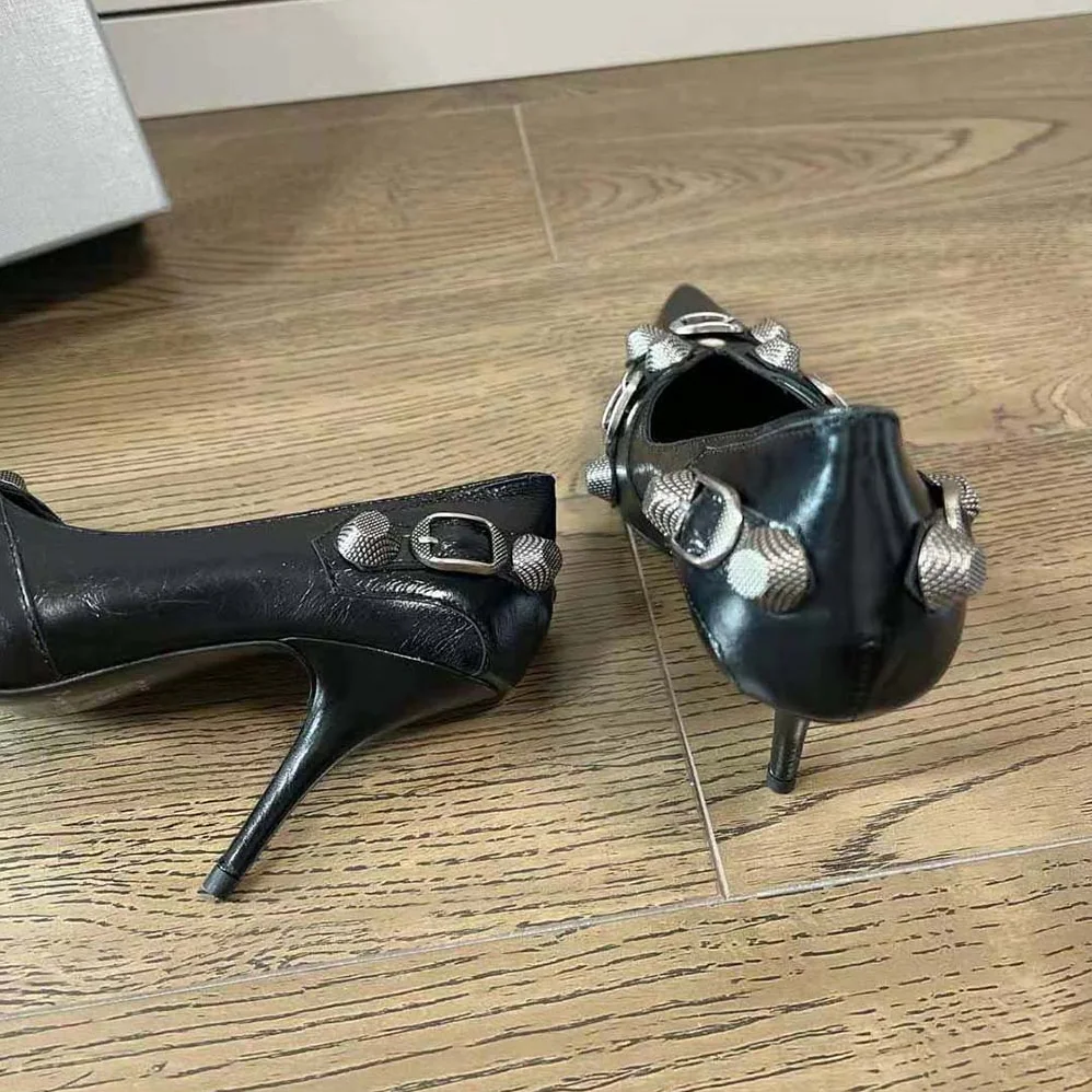 Balenciaga Cagole 90mm Pump in Black Arena Lambskin for Women Balenciaga Cagole 90mm Pump in Black Arena Lambskin for Women