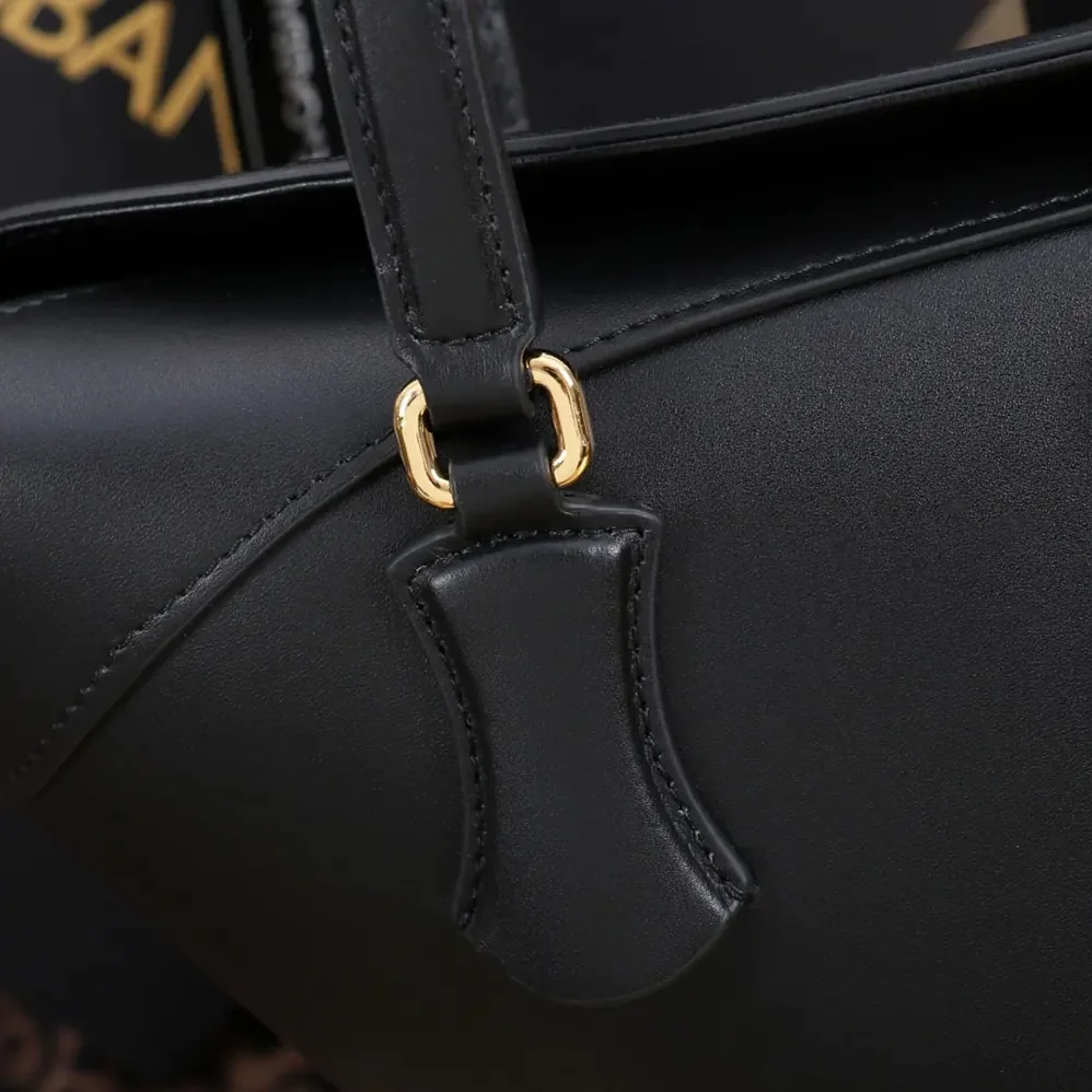 Dolce Gabbana D&G Capri Crow'S Nest for Women in Black