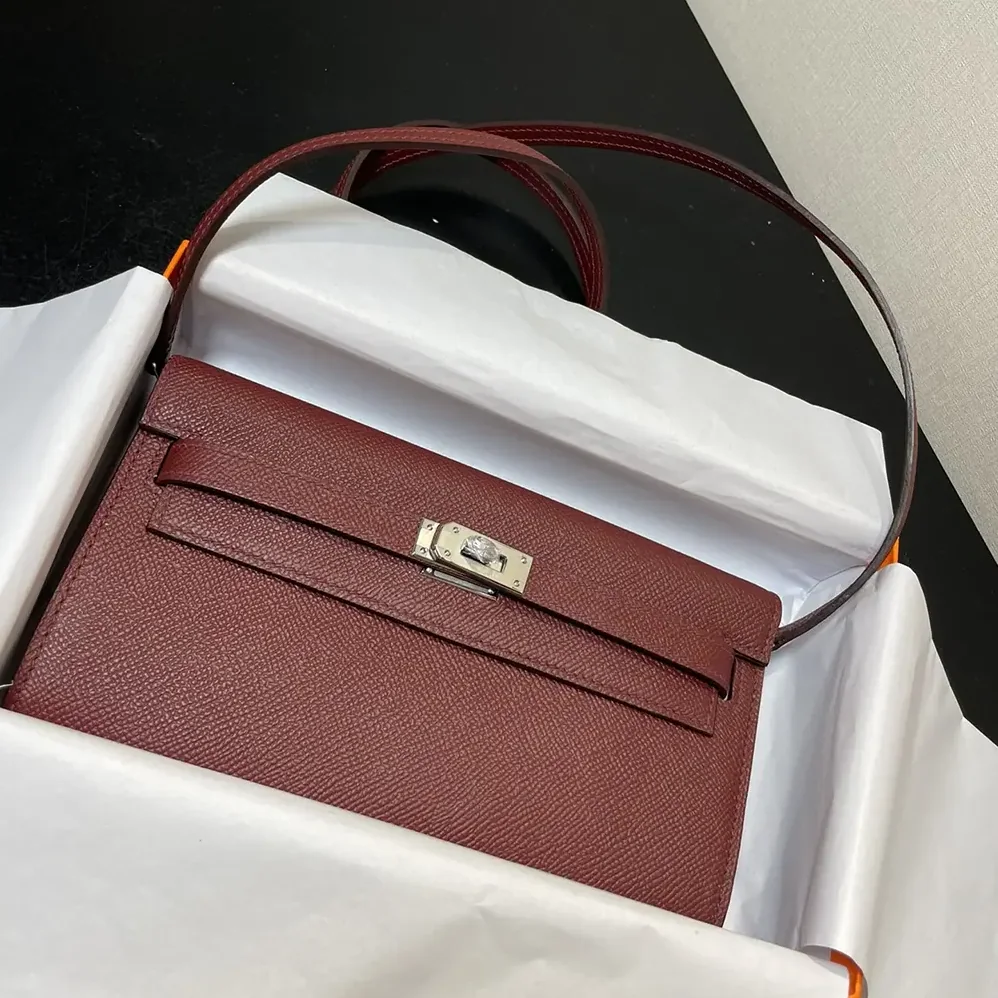 Hermes Kelly To Go in Epsom Leather for Women in Maroon