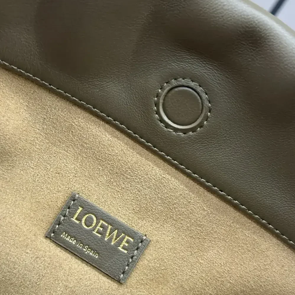 Loewe Medium Flamenco Purse in Mellow Nappa Lambskin for Unisex in Dark Khaki Green