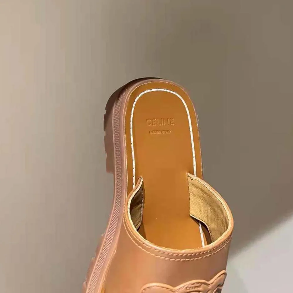 Celine Clea Triomphe Slide in Calfskin & Vegetal Tanning for Women Celine Clea Triomphe Slide in Calfskin & Vegetal Tanning for Women