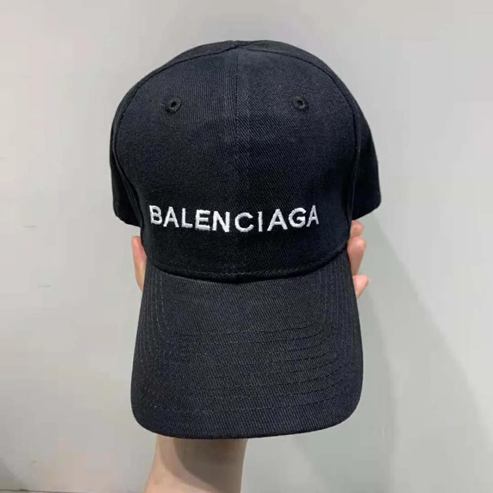 Balenciaga Classic Baseball Cap with Balenciaga Embroidered Logo for Women in Black Balenciaga Classic Baseball Cap with Balenciaga Embroidered Logo for Women in Black