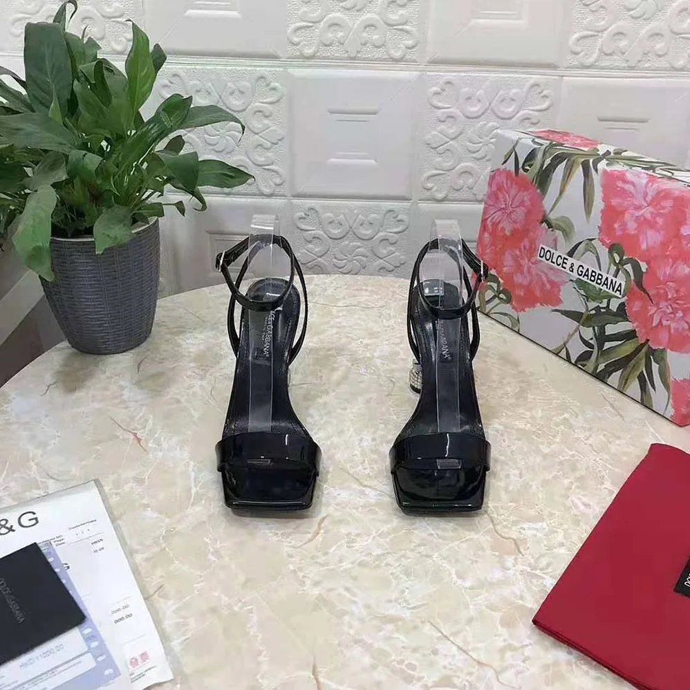 Dolce Gabbana D&G Polished Calfskin Pumps for Women Dolce Gabbana D&G Polished Calfskin Pumps for Women