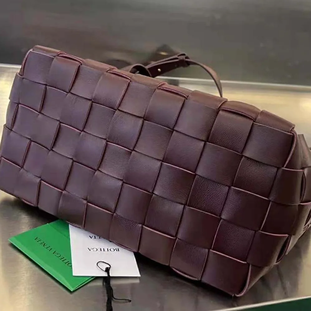 Bottega Veneta Bowling Cassette Medium Intreccio Leather Bowling Bag with Detachable Strap for Women Bottega Veneta Bowling Cassette Medium Intreccio Leather Bowling Bag with Detachable Strap for Women