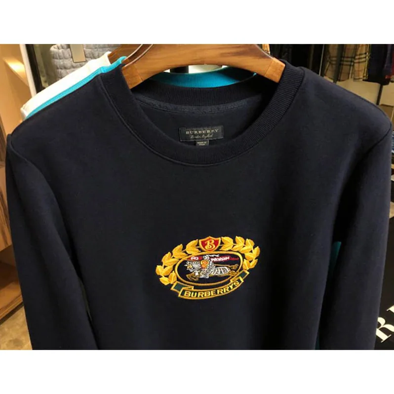 Burberry Reissued Jersey Sweatshirt for Men in Navy Burberry Reissued Jersey Sweatshirt for Men in Navy