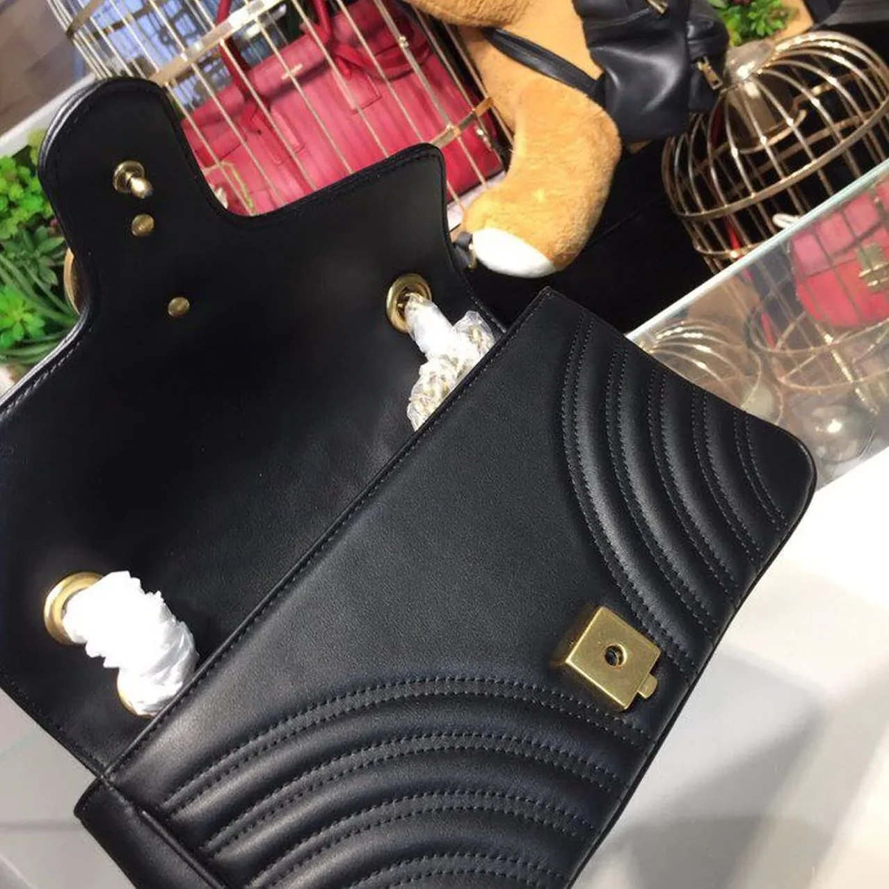 Gucci GG Marmont Small Matelassé Shoulder Bag Black /