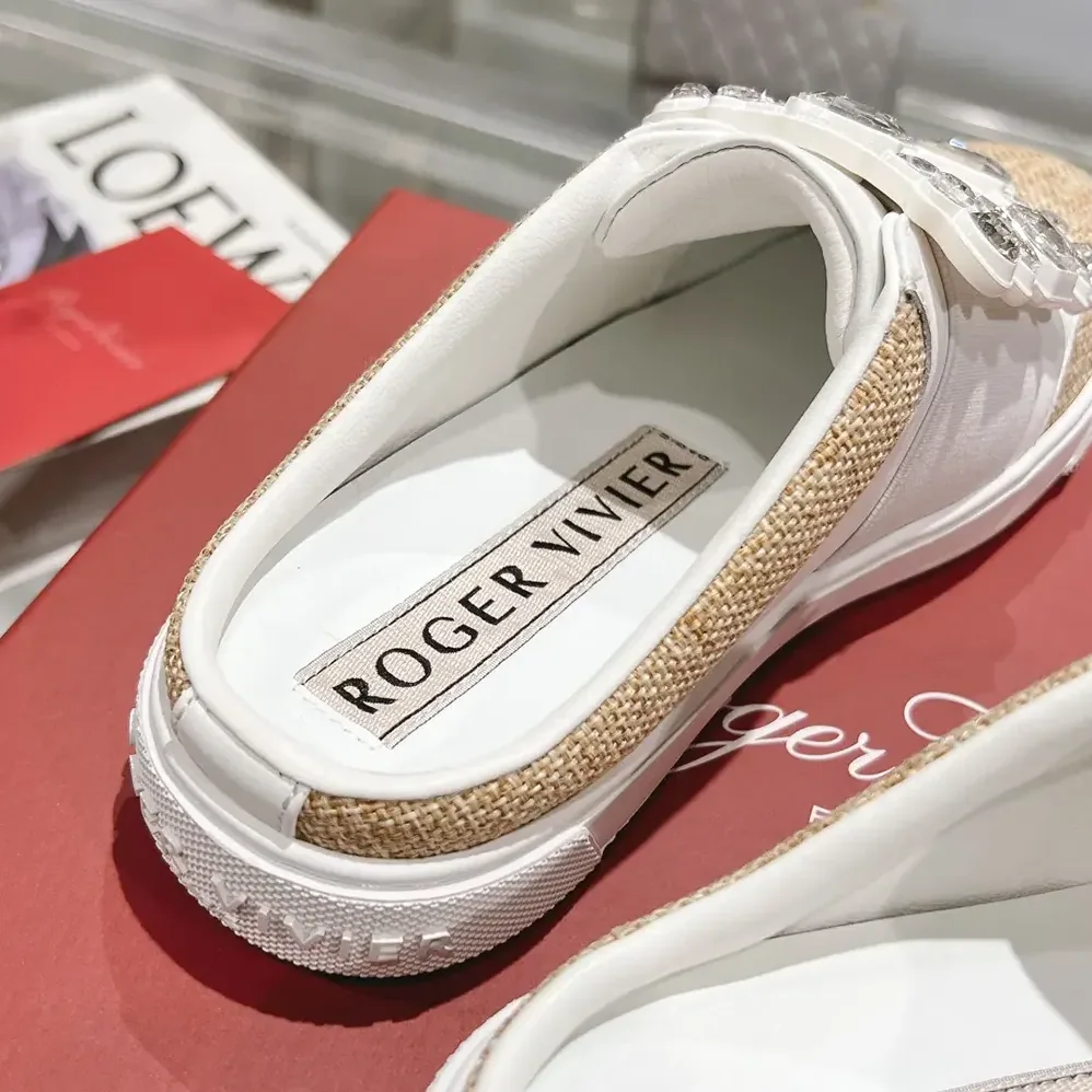 Roger Vivier Very Vivier Strass Buckle Mules in Leather for Women Roger Vivier Very Vivier Strass Buckle Mules in Leather for Women