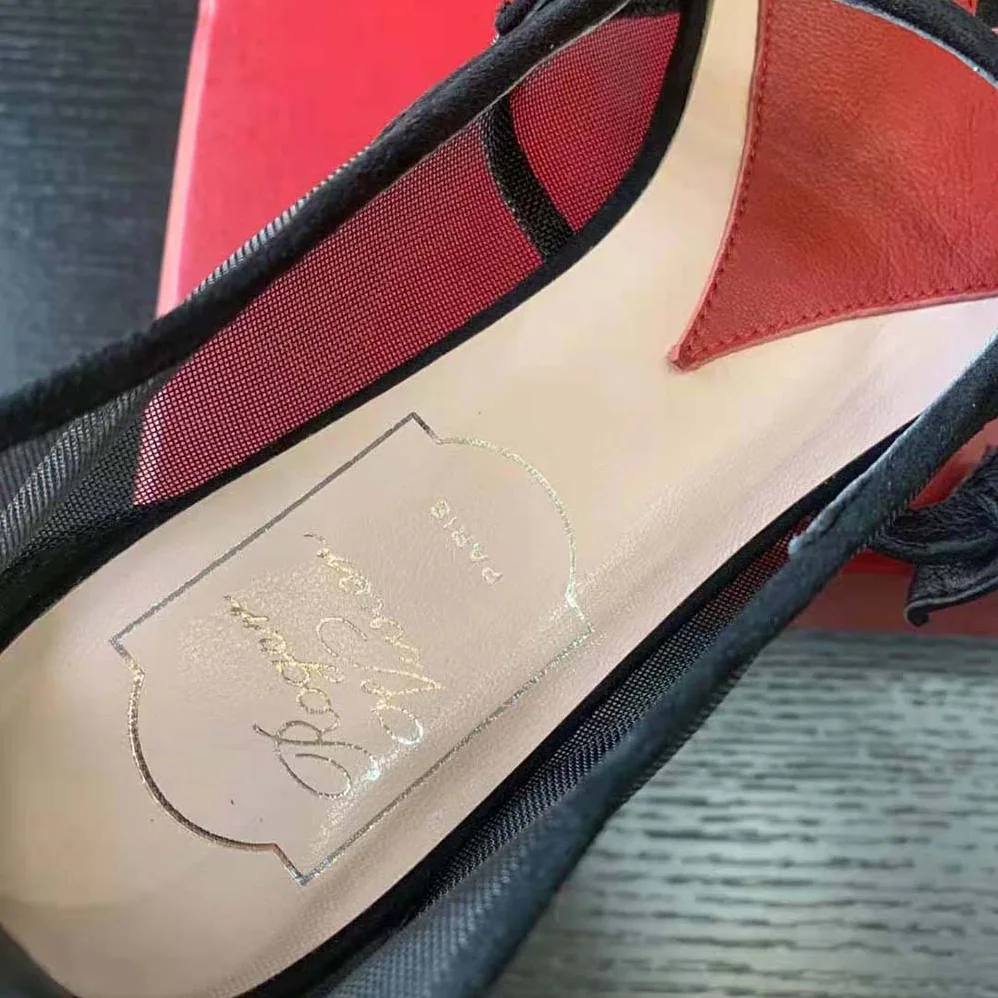 Roger Vivier Babies Ballerinas in Suede for Women in Black Roger Vivier Babies Ballerinas in Suede for Women in Black